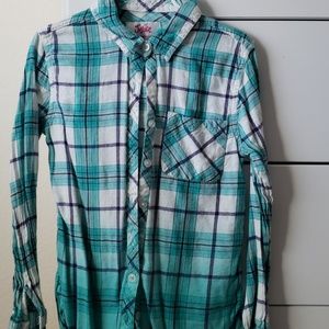 Girls size 7 plaid shirt